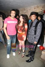 Aashish Chaudhary, Misti Mukherjee at Manik Soni_s birthday bash in Kino_s Cottage on 4th March 2010 (5).JPG